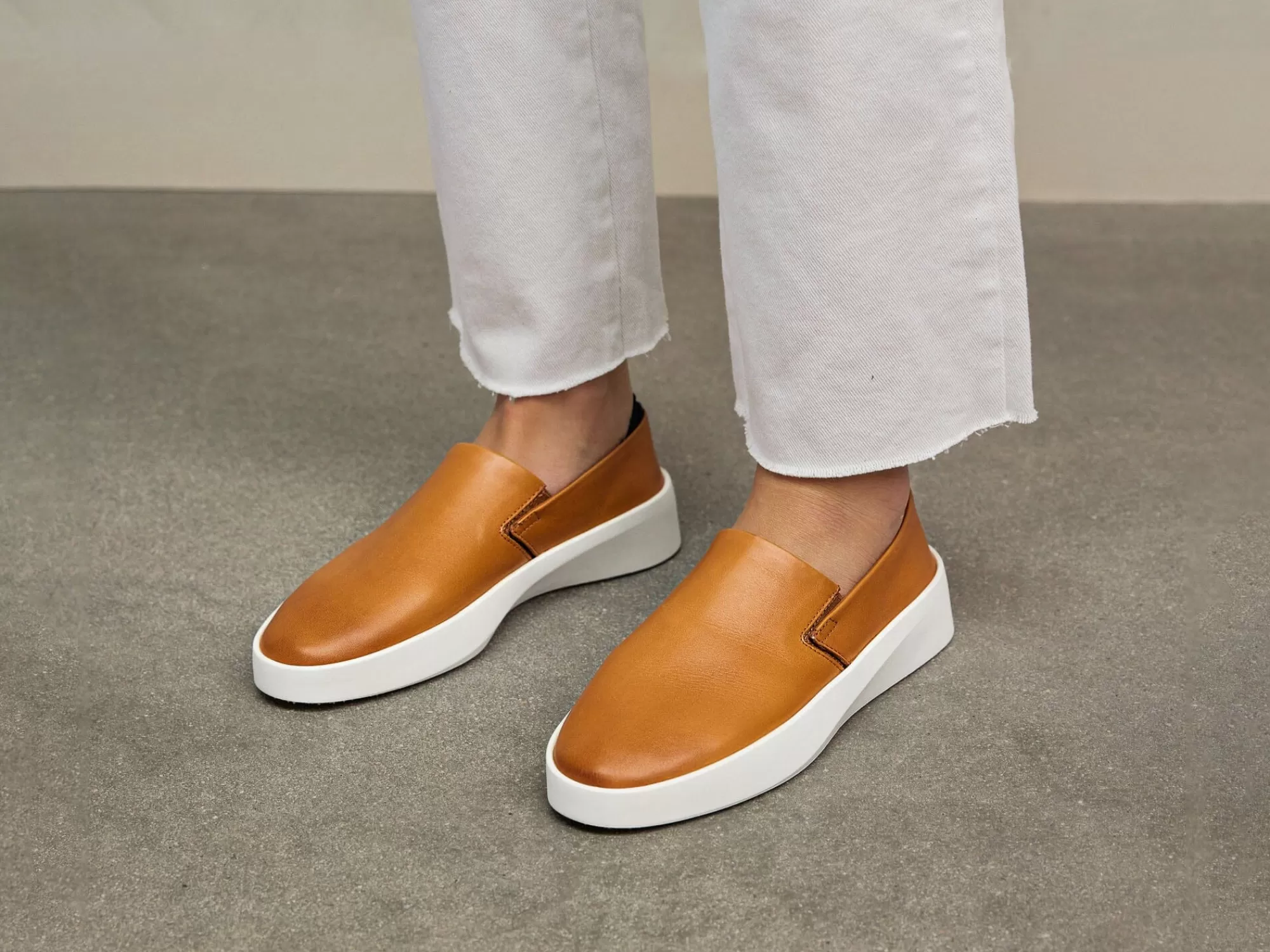 Cruise™ Slip-On>Wolf & Shepherd Shop